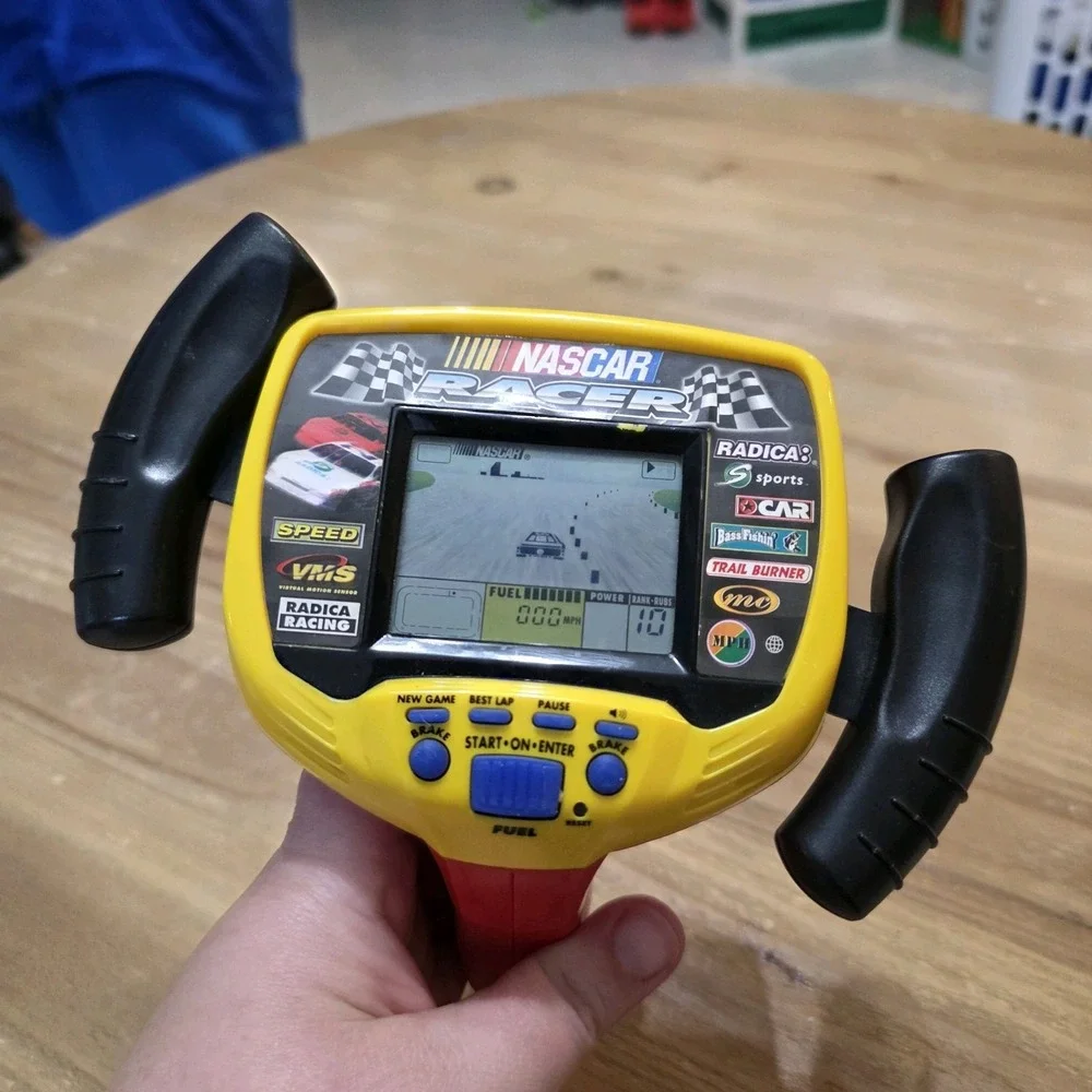 Radica Sports NASCAR Racer Game Electronic Handheld VNTG Tested Model 9802 T-A‎